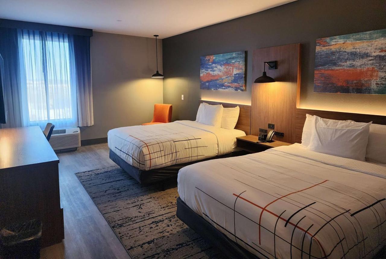 La Quinta Inn & Suites By Wyndham Del Rio Eksteriør bilde