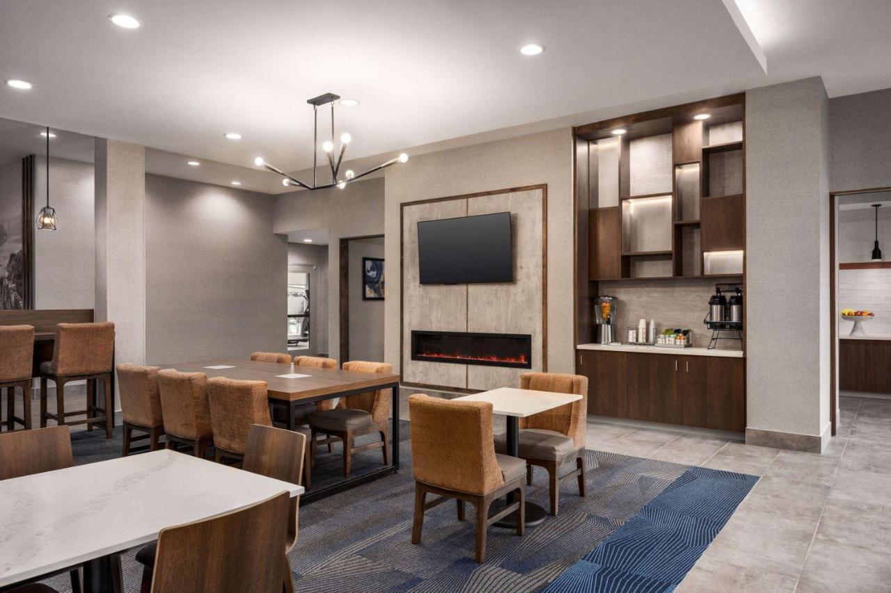 La Quinta Inn & Suites By Wyndham Del Rio Eksteriør bilde