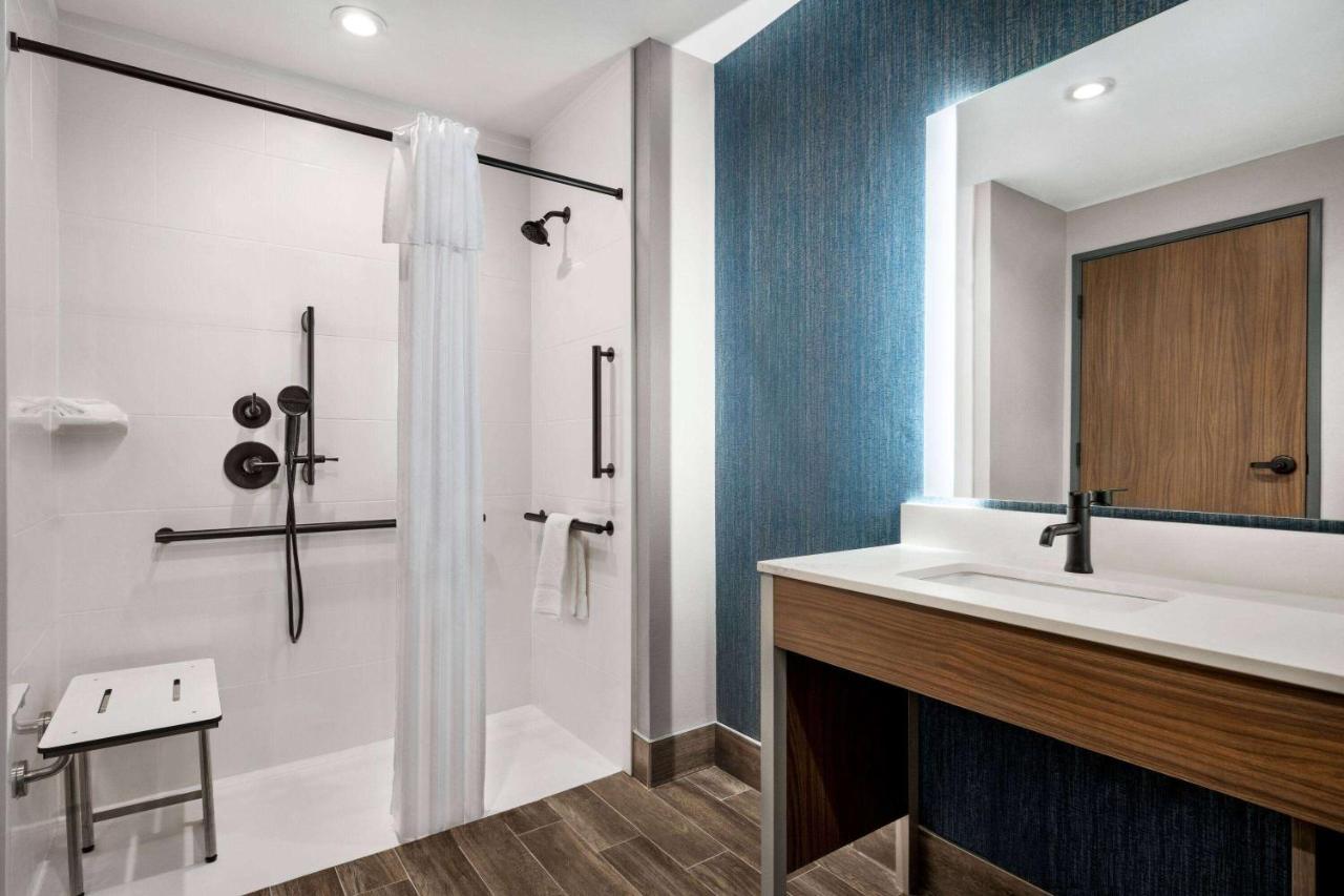 La Quinta Inn & Suites By Wyndham Del Rio Eksteriør bilde