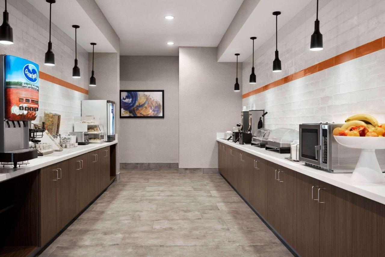 La Quinta Inn & Suites By Wyndham Del Rio Eksteriør bilde