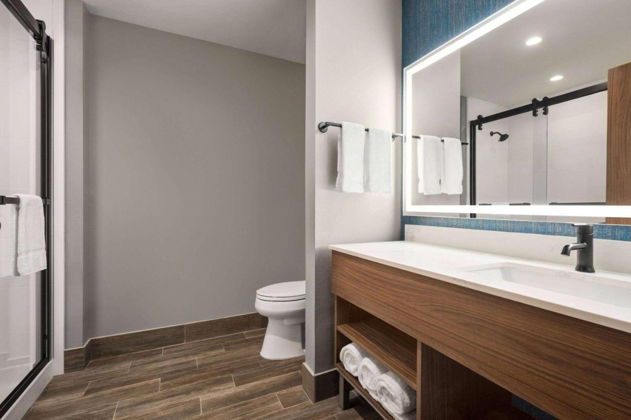 La Quinta Inn & Suites By Wyndham Del Rio Eksteriør bilde