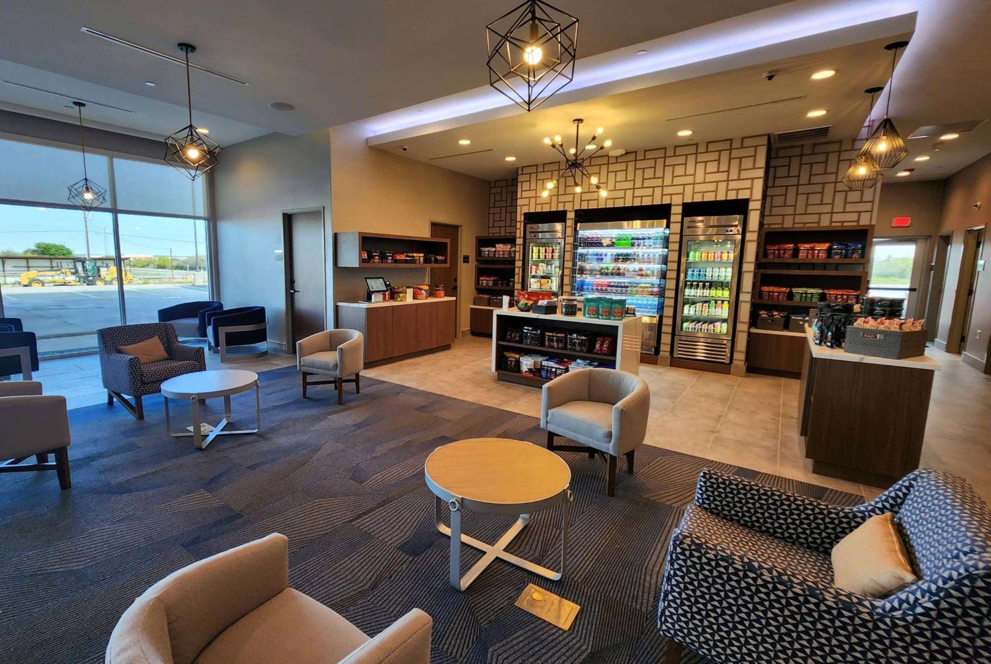 La Quinta Inn & Suites By Wyndham Del Rio Eksteriør bilde